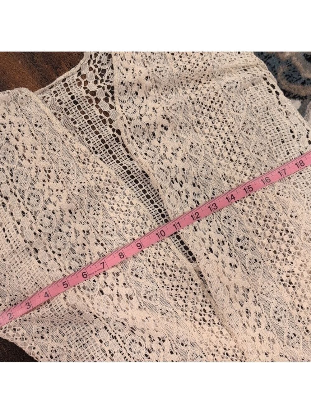 Elegant Off White Lace Women's Cardigan With Beautiful Gather Sleeves, Size S/M - Picture 6 of 6